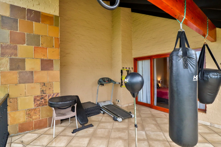 To Let 3 Bedroom Property for Rent in The Coves North West